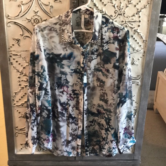 Bellatrix Tops - Bellatrix Dress Blouse